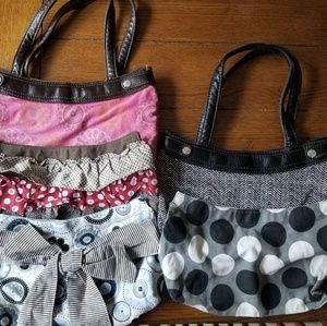 COPY - Thirty-one purses with covers